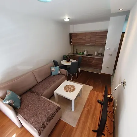 Lux - Balkan Hil 1 *