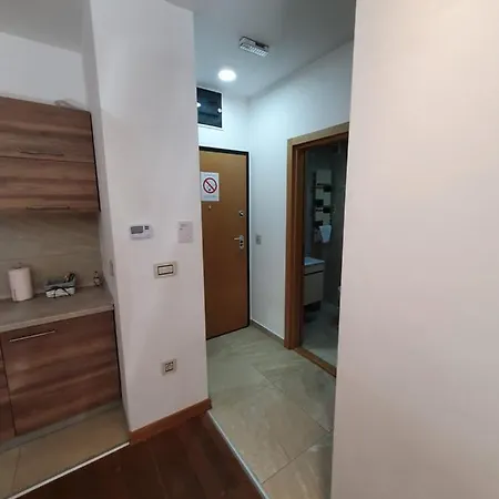 Lux - Balkan Hil 1 *