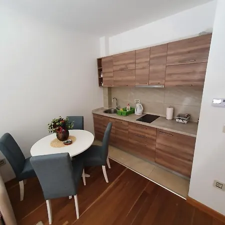 Lux - Balkan Hil 1 Apartman *