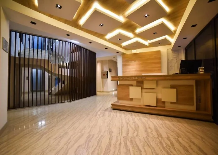 Lux - Balkan Hil 1 アパート ズラティボール