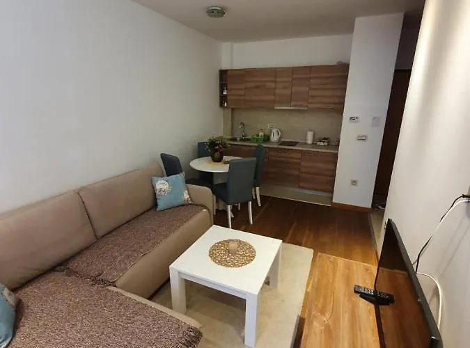 Lux - Balkan Hil 1 *