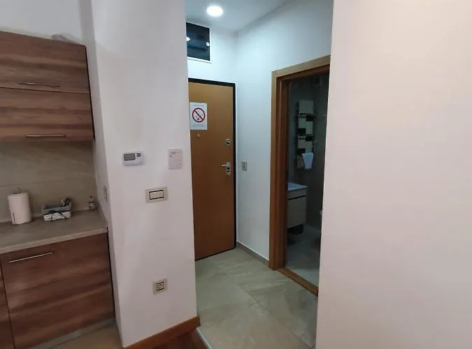 Lux - Balkan Hil 1 *