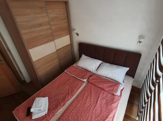 Lux - Balkan Hil 1 アパート *